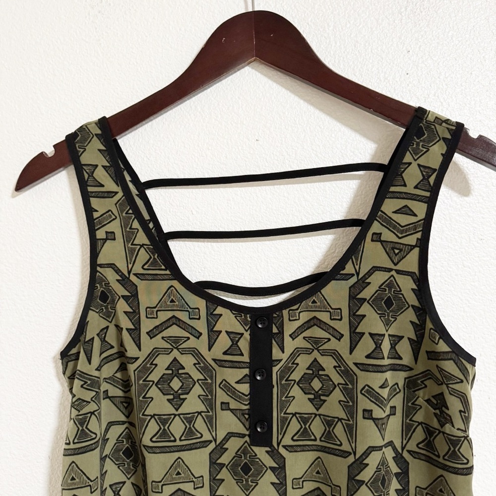 Chloe K Strappy Back Western Print Tank - Picture 3 of 9